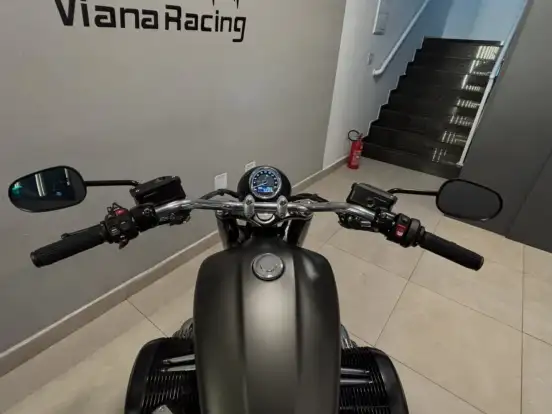 BMW-R 18 BMW-R 18-2023