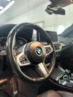 BMW-X4-2022