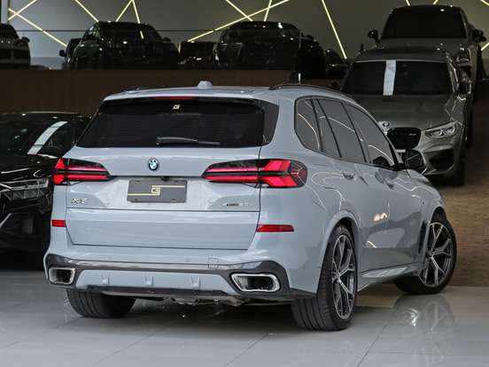 BMW-X5-2024