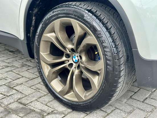 BMW-X6-2013