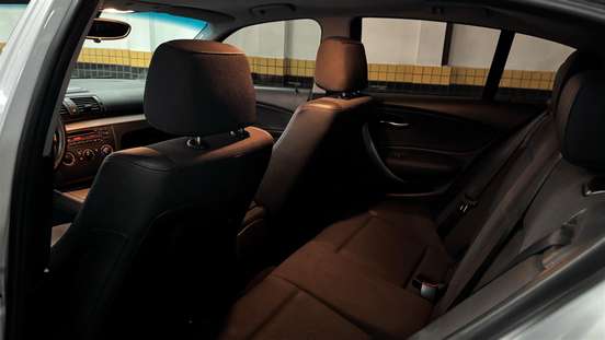 BMW-118i-2009