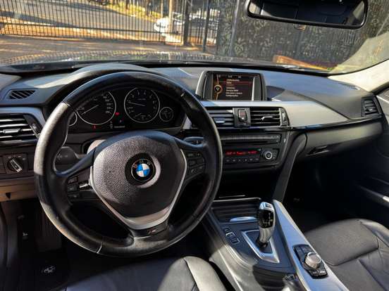 BMW-328i-2.0 SEDAN 16V GASOLINA 4P AUTOMÁTICO BMW-328i-2012
