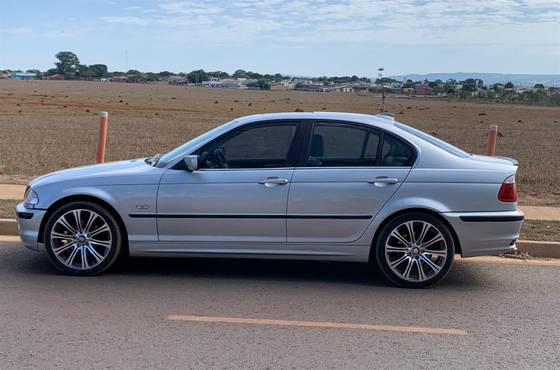 BMW 328i 2.8 EXCLUSIVE SEDAN 24V GASOLINA 4P AUTOMÁTICO