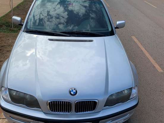 BMW-328i-2.8 EXCLUSIVE SEDAN 24V GASOLINA 4P AUTOMÁTICO BMW-328i-1998
