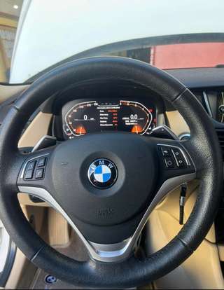 BMW-X1-2015