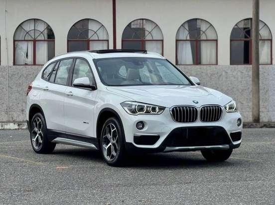 BMW-X1-2.0 16V TURBO ACTIVEFLEX SDRIVE20I 4P AUTOMÁTICO BMW-X1-2017