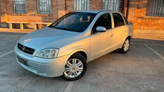 CHEVROLET CORSA 1.8 MPFI SEDAN 8V FLEX 4P MANUAL CHEVROLET CORSA 1.8 MPFI SEDAN 8V FLEX 4P MANUAL