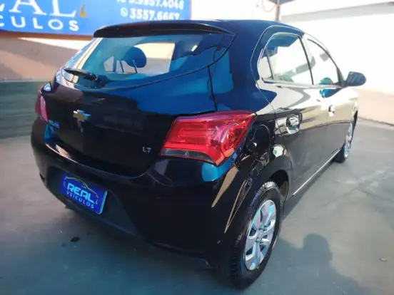 CHEVROLET-ONIX-1.0 MPFI LT 8V FLEX 4P MANUAL CHEVROLET-ONIX-2017