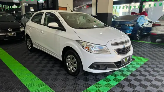 CHEVROLET ONIX 1.0 MPFI LT 8V FLEX 4P MANUAL CHEVROLET ONIX 1.0 MPFI LT 8V FLEX 4P MANUAL