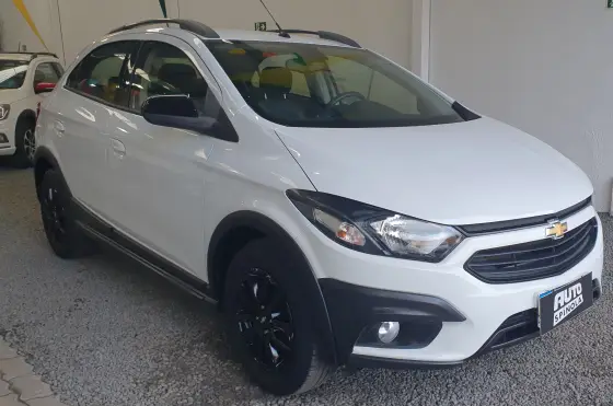CHEVROLET ONIX 1.4 MPFI ACTIV 8V FLEX 4P MANUAL CHEVROLET ONIX 1.4 MPFI ACTIV 8V FLEX 4P MANUAL