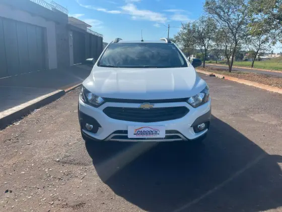 CHEVROLET ONIX 1.4 MPFI ACTIV 8V FLEX 4P MANUAL CHEVROLET ONIX 1.4 MPFI ACTIV 8V FLEX 4P MANUAL