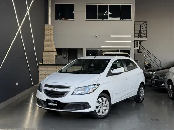 CHEVROLET ONIX 1.4 MPFI LT 8V FLEX 4P MANUAL CHEVROLET ONIX 1.4 MPFI LT 8V FLEX 4P MANUAL