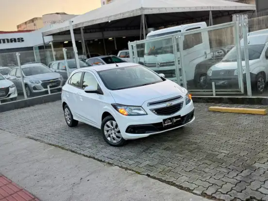 CHEVROLET-ONIX-1.4 MPFI LT 8V FLEX 4P MANUAL CHEVROLET-ONIX-2016