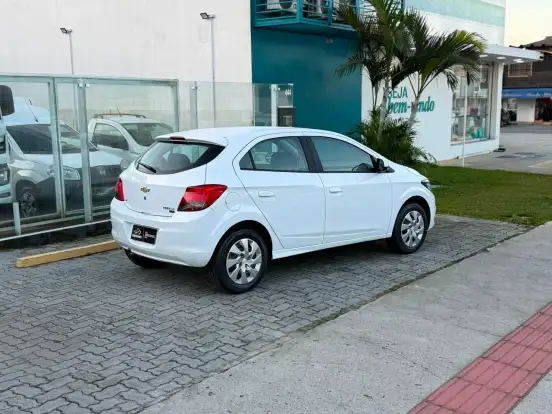 CHEVROLET-ONIX-1.4 MPFI LT 8V FLEX 4P MANUAL CHEVROLET-ONIX-2016
