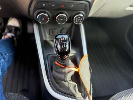 CHEVROLET-ONIX-2024
