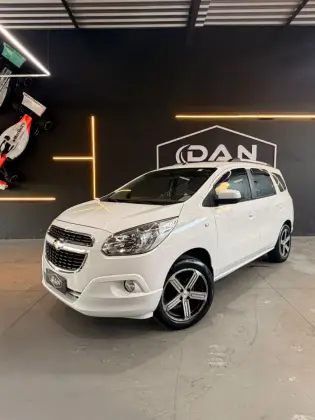 CHEVROLET SPIN 1.8 LT 8V FLEX 4P MANUAL CHEVROLET SPIN 1.8 LT 8V FLEX 4P MANUAL