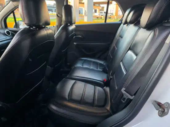 CHEVROLET-TRACKER-2016