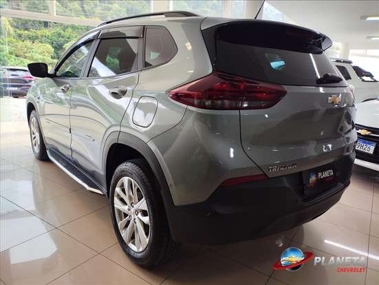 CHEVROLET-TRACKER-2024