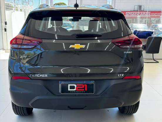 CHEVROLET-TRACKER-2024