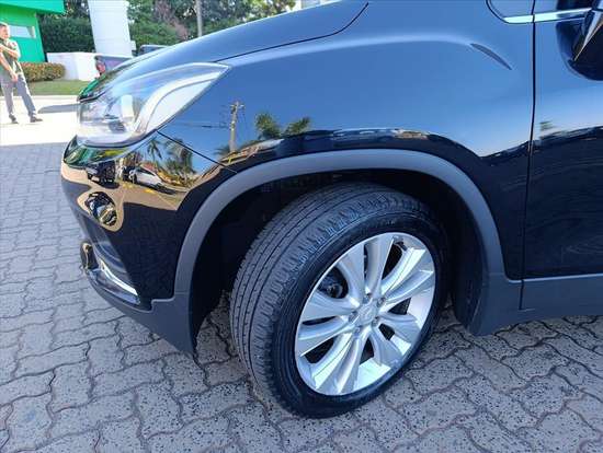 CHEVROLET-TRACKER-2017