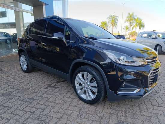 CHEVROLET-TRACKER-2017