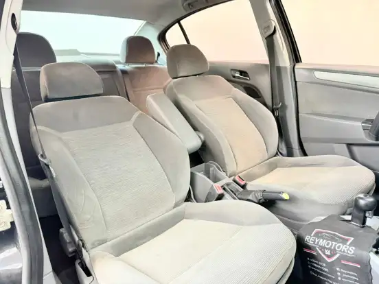 CHEVROLET-VECTRA-2010