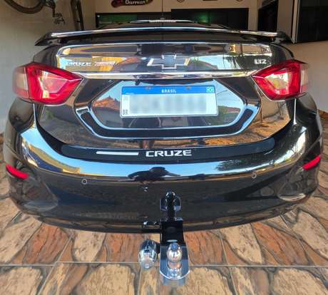 CHEVROLET-CRUZE-2017