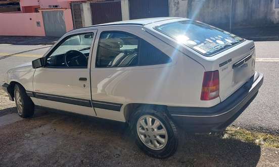 CHEVROLET-KADETT-1.8 EFI GLS 8V GASOLINA 2P AUTOMATICO CHEVROLET-KADETT-1994