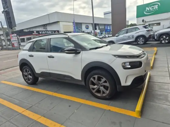 CITROËN C4 CACTUS 1.6 VTI 120 FLEX FEEL MANUAL CITROËN C4 CACTUS 1.6 VTI 120 FLEX FEEL MANUAL