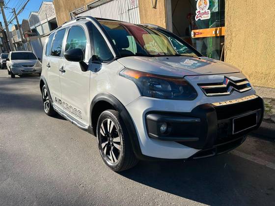 CITROËN C3 1.6 EXCLUSIVE 16V FLEX 4P AUTOMÁTICO