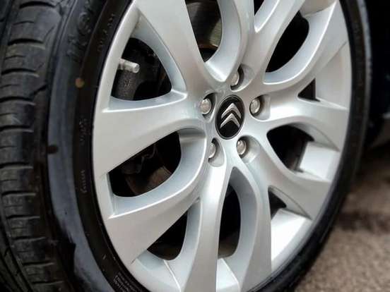 CITROËN-C5-2.0 MPFI EXCLUSIVE 16V GASOLINA 4P AUTOMÁTICO CITROËN-C5-2010