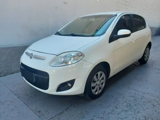 FIAT PALIO 1.0 MPI ATTRACTIVE 8V FLEX 4P MANUAL FIAT PALIO 1.0 MPI ATTRACTIVE 8V FLEX 4P MANUAL