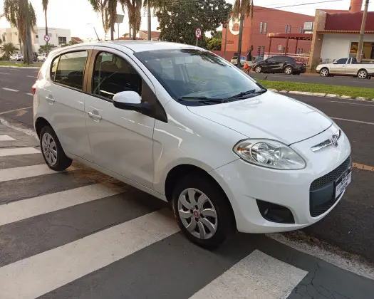 FIAT PALIO 1.4 MPI ATTRACTIVE 8V FLEX 4P MANUAL FIAT PALIO 1.4 MPI ATTRACTIVE 8V FLEX 4P MANUAL