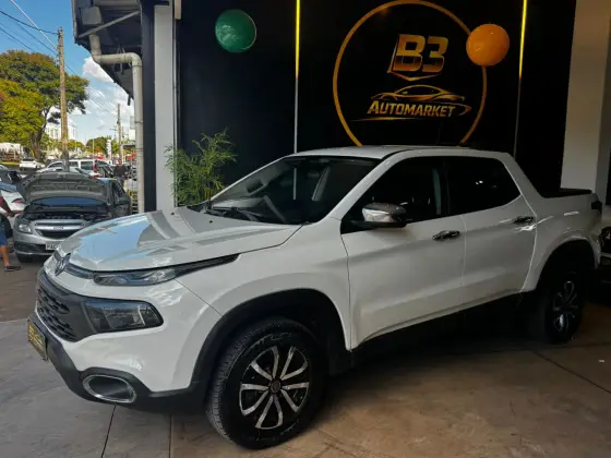 FIAT TORO 1.8 16V EVO FLEX ENDURANCE AT6 FIAT TORO 1.8 16V EVO FLEX ENDURANCE AT6