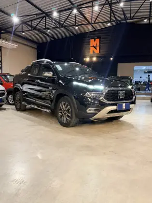 FIAT TORO 2.0 16V TURBO DIESEL RANCH 4WD AT9 FIAT TORO 2.0 16V TURBO DIESEL RANCH 4WD AT9