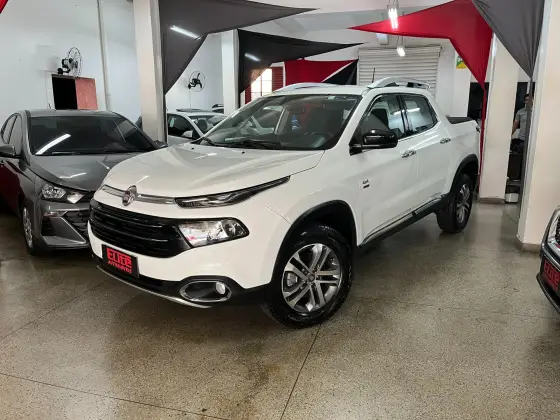 FIAT TORO 2.0 16V TURBO DIESEL VOLCANO 4WD AT9 FIAT TORO 2.0 16V TURBO DIESEL VOLCANO 4WD AT9