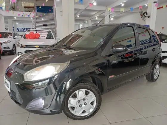 FORD FIESTA 1.6 MPI CLASS HATCH 8V FLEX 4P MANUAL FORD FIESTA 1.6 MPI CLASS HATCH 8V FLEX 4P MANUAL