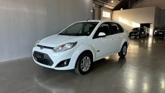 FORD FIESTA 1.6 MPI SEDAN 8V FLEX 4P MANUAL FORD FIESTA 1.6 MPI SEDAN 8V FLEX 4P MANUAL