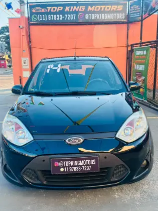 FORD FIESTA 1.6 ROCAM SE 8V FLEX 4P MANUAL FORD FIESTA 1.6 ROCAM SE 8V FLEX 4P MANUAL
