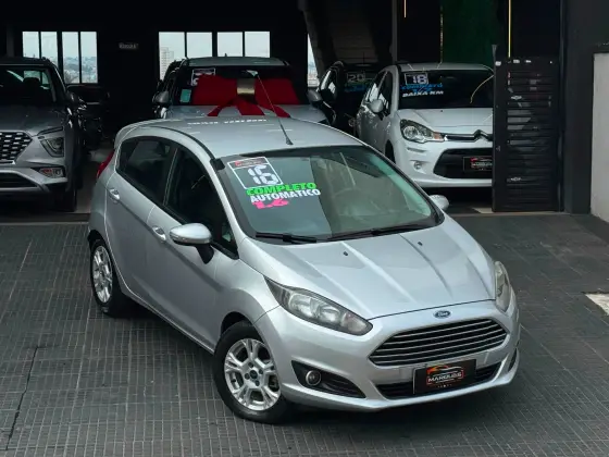 FORD FIESTA 1.6 SE HATCH 16V FLEX 4P POWERSHIFT FORD FIESTA 1.6 SE HATCH 16V FLEX 4P POWERSHIFT