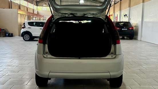 FORD-FIESTA-2013