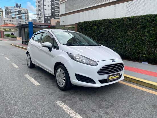FORD-FIESTA-2016