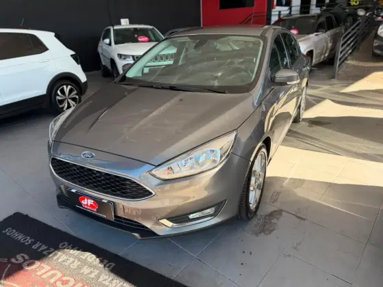FORD FOCUS 1.6 SE 16V FLEX 4P MANUAL FORD FOCUS 1.6 SE 16V FLEX 4P MANUAL
