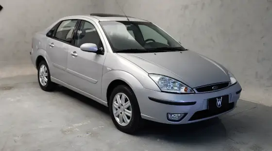 FORD FOCUS 2.0 GHIA SEDAN 16V GASOLINA 4P AUTOMÁTICO