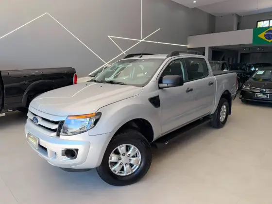 FORD RANGER 2.5 XLS 4X2 CD 16V FLEX 4P MANUAL FORD RANGER 2.5 XLS 4X2 CD 16V FLEX 4P MANUAL