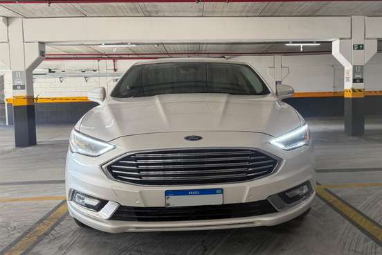 FORD-FUSION-2017