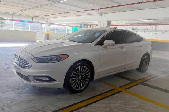 FORD-FUSION-2017