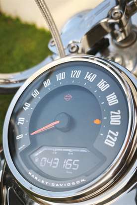 HARLEY-DAVIDSON-SOFTAIL DELUXE-2019