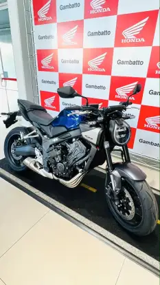 HONDA-CB 650R E-CLUTCH-2025