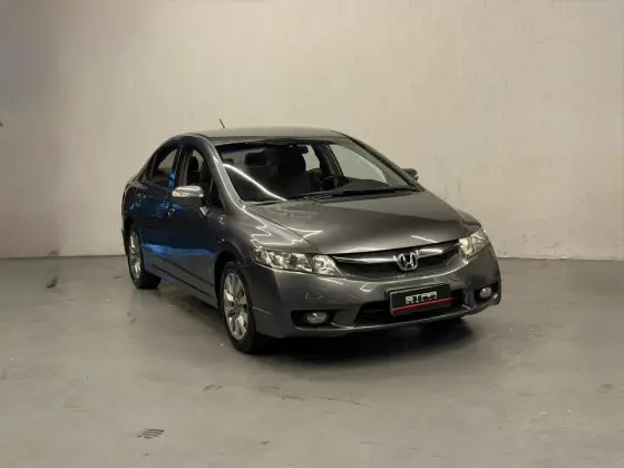 HONDA CIVIC 1.8 LXL 16V FLEX 4P MANUAL HONDA CIVIC 1.8 LXL 16V FLEX 4P MANUAL